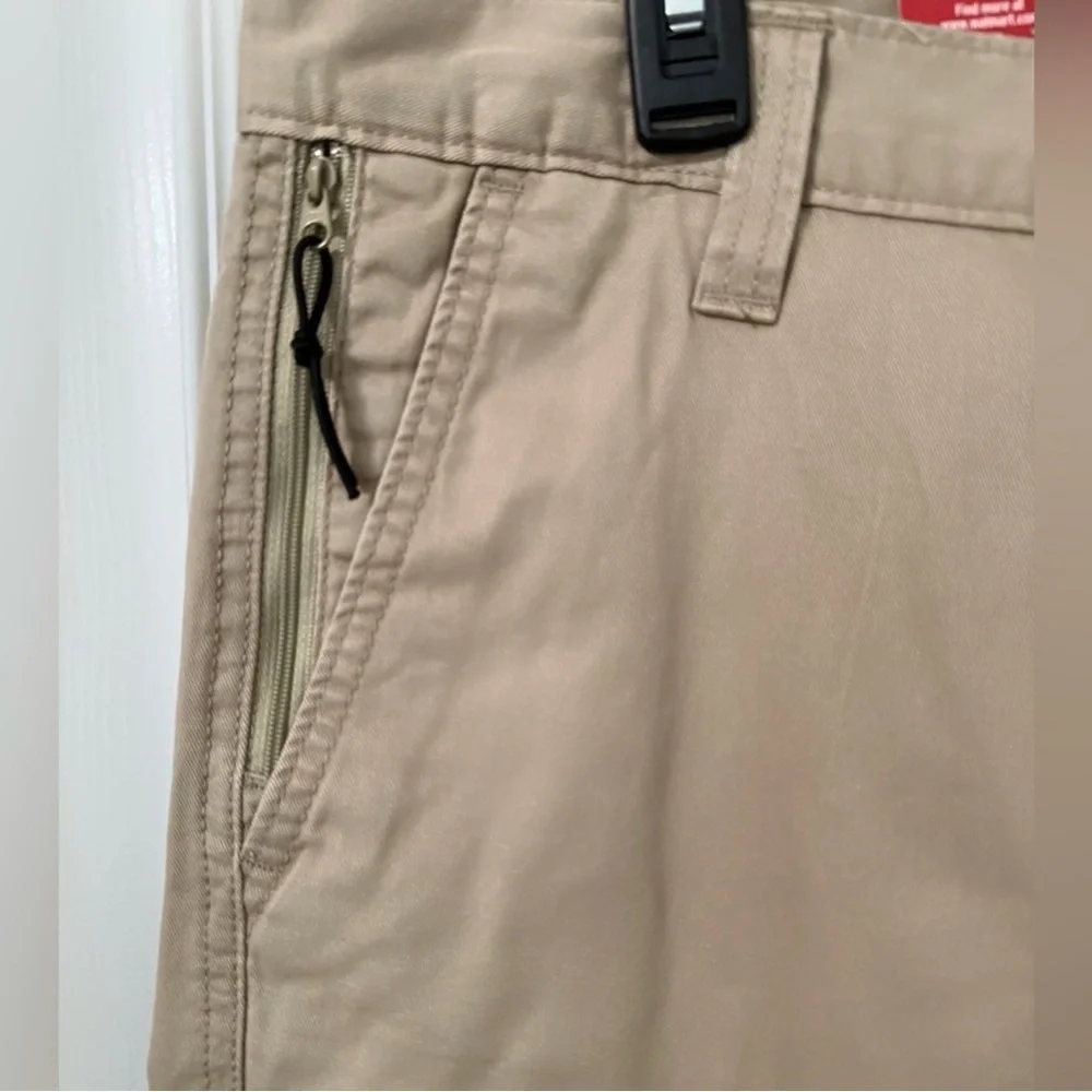 Men's Tan Cargo Shorts